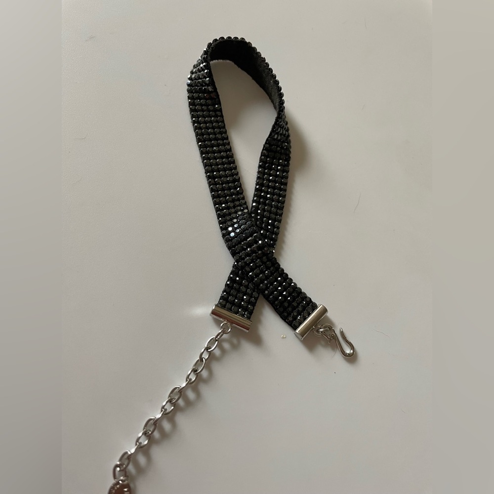 Crystal mesh choker